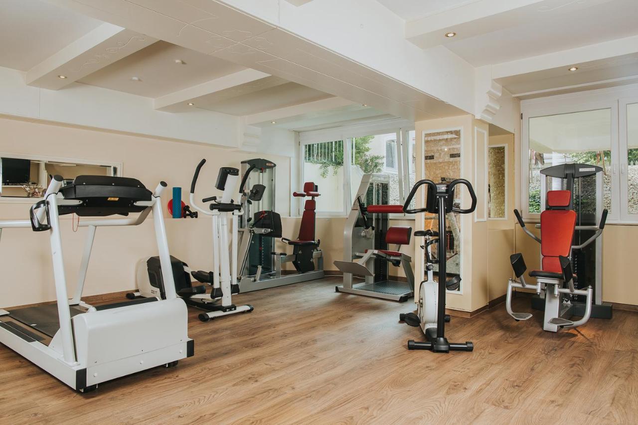 Ortner'S Resort Bad Füssing エクステリア 写真 A gym at the hotel