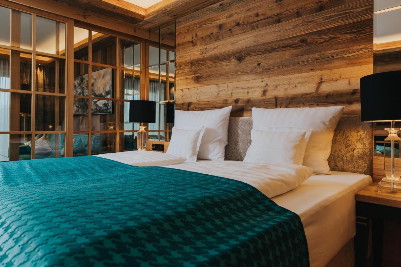 Ortner'S Resort Bad Füssing エクステリア 写真 A bedroom at the Hotel de la Poste